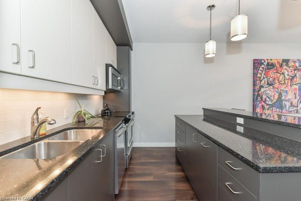 307-191 King Street S, Waterloo, ON - Indoor Photo Showing Kitchen With Double Sink