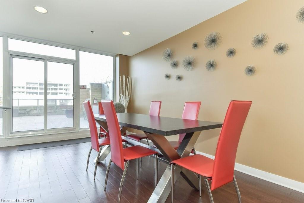 307-191 King Street S, Waterloo, ON - Indoor Photo Showing Dining Room
