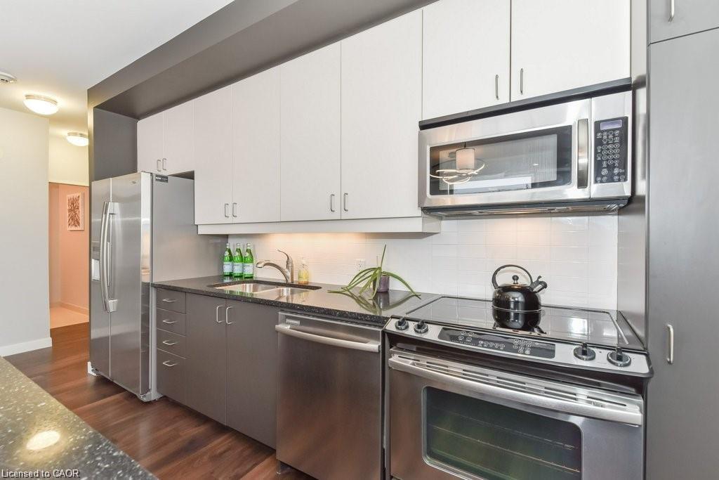 307-191 King Street S, Waterloo, ON - Indoor Photo Showing Kitchen With Stainless Steel Kitchen With Upgraded Kitchen