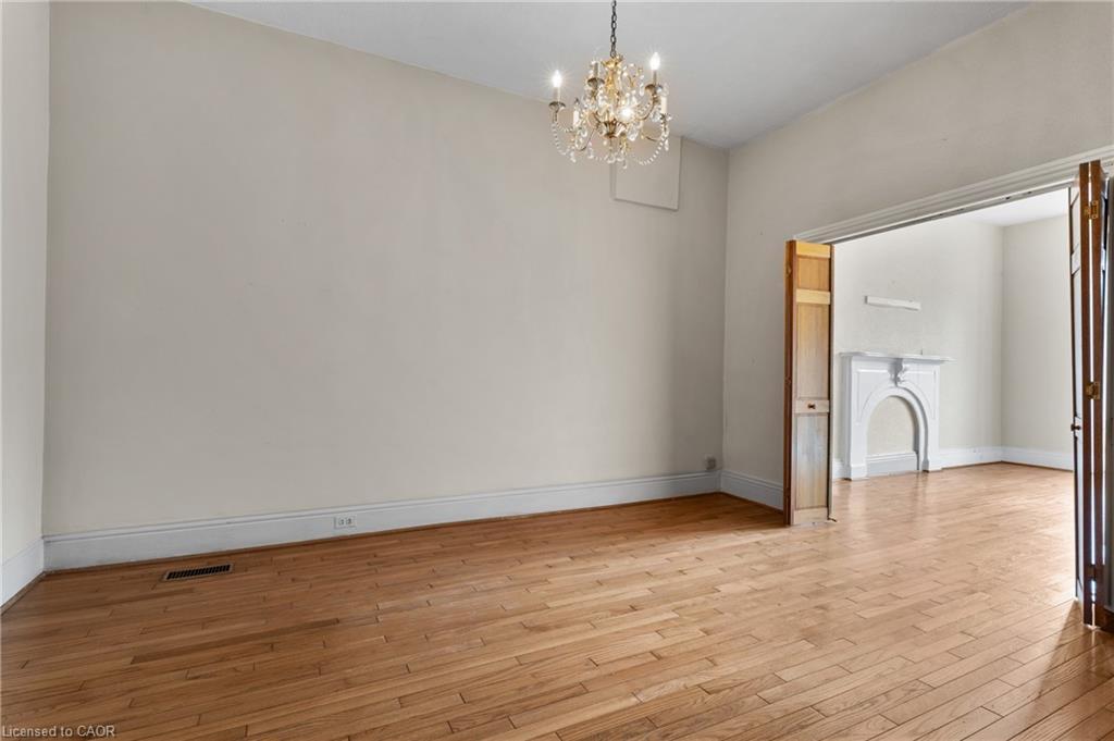 241 Robert Street, Hamilton, ON - Indoor Photo Showing Other Room