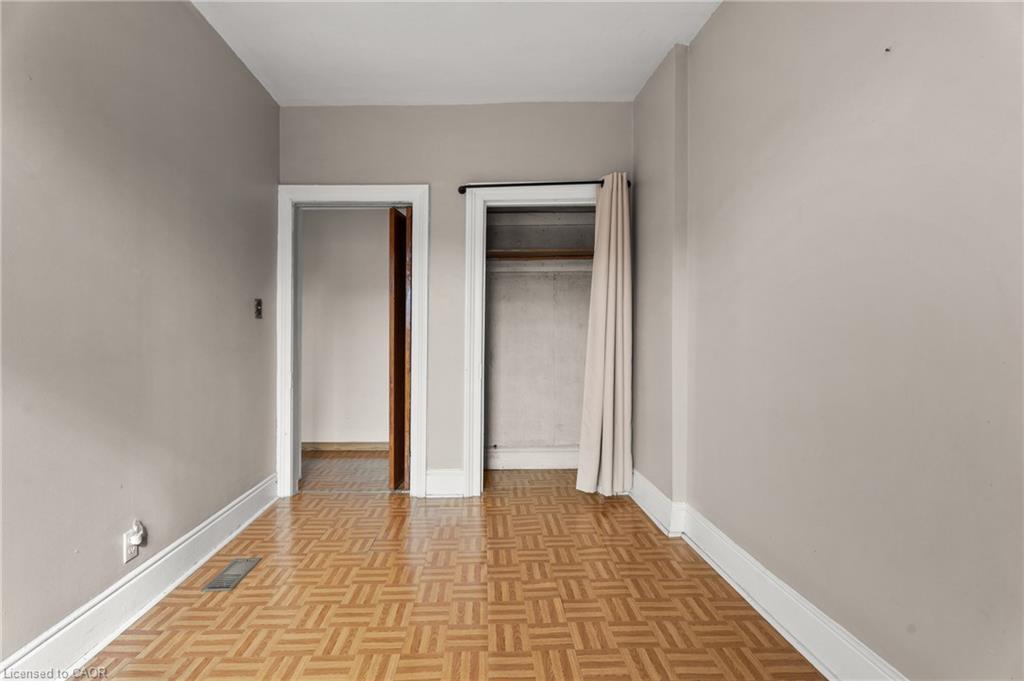 241 Robert Street, Hamilton, ON - Indoor Photo Showing Other Room