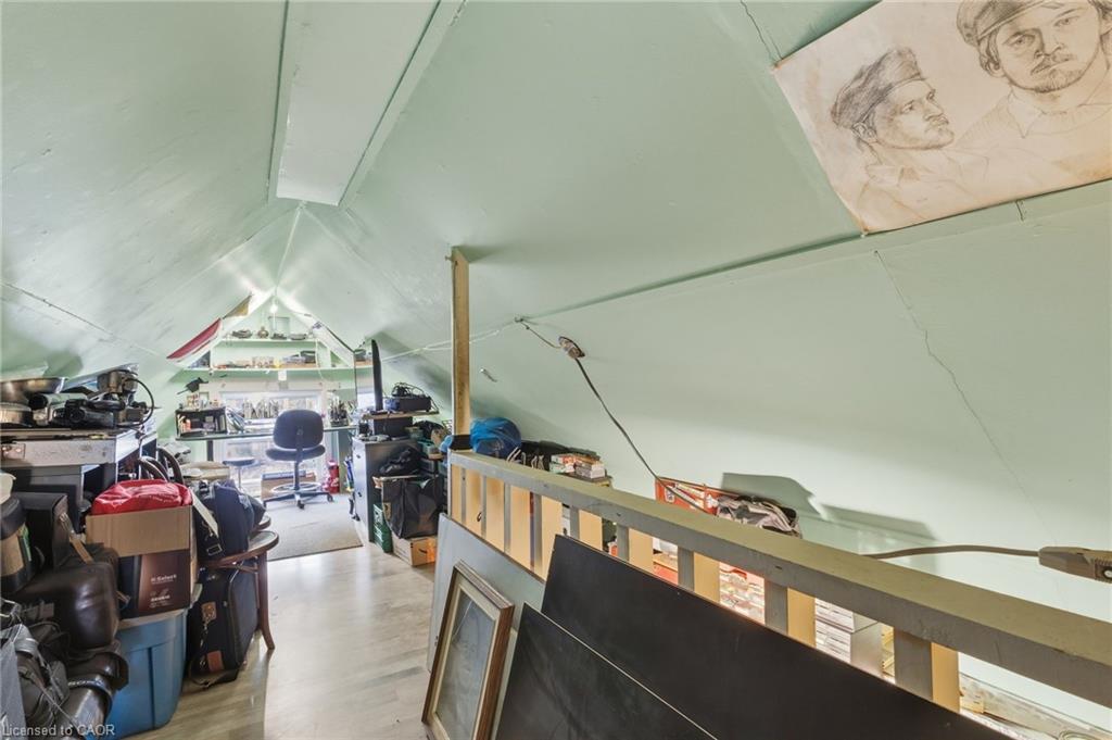 30 Chatham Street, Hamilton, ON - Indoor Photo Showing Other Room