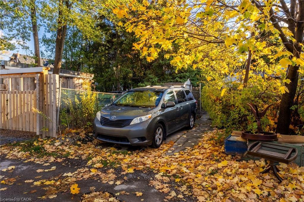 30 Chatham Street, Hamilton, ON - Outdoor