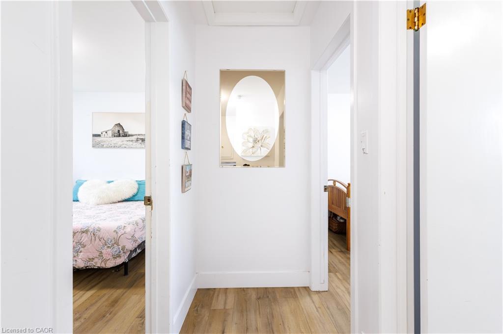 18 Silverdale Crescent, London, ON - Indoor