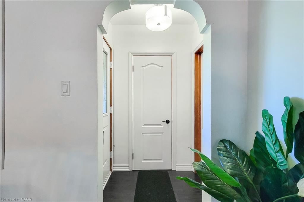 1423 Merrittville Highway, Welland, ON - Indoor Photo Showing Other Room