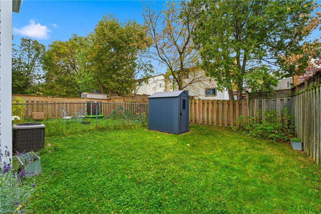 11 Hillbrook Crescent, Kitchener, ON - Outdoor With Backyard