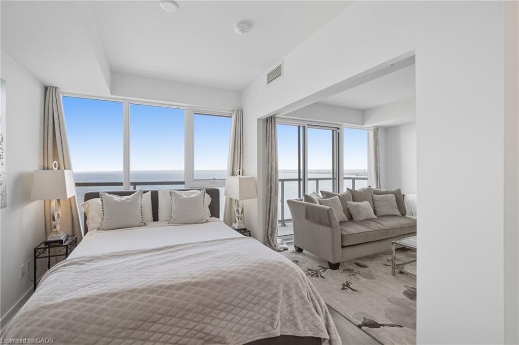 1805-370 Martha Street, Burlington, ON - Indoor Photo Showing Bedroom