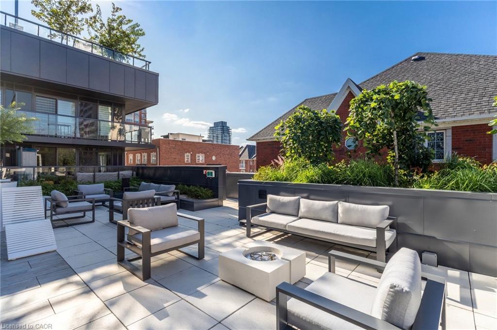 1805-370 Martha Street, Burlington, ON - Outdoor With Deck Patio Veranda