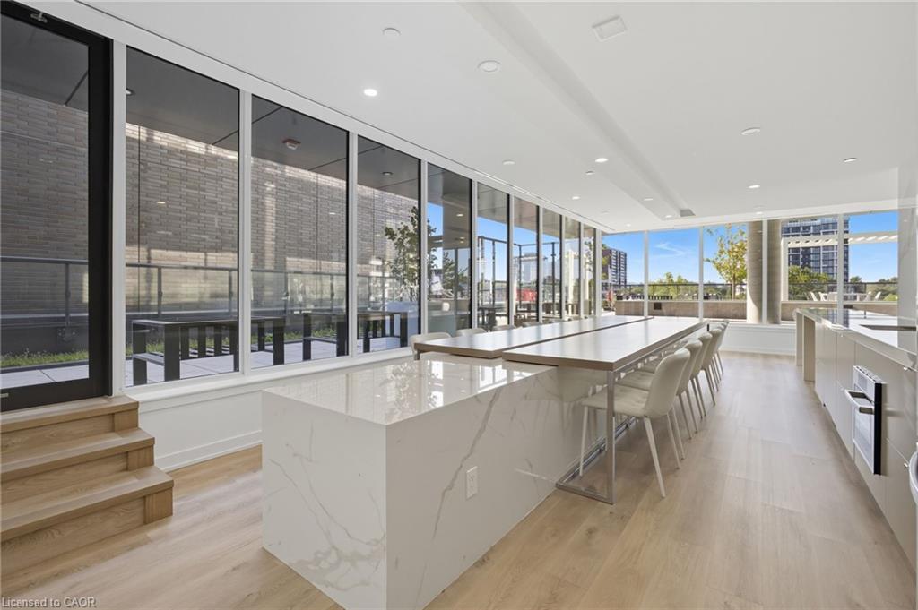 1805-370 Martha Street, Burlington, ON - Indoor