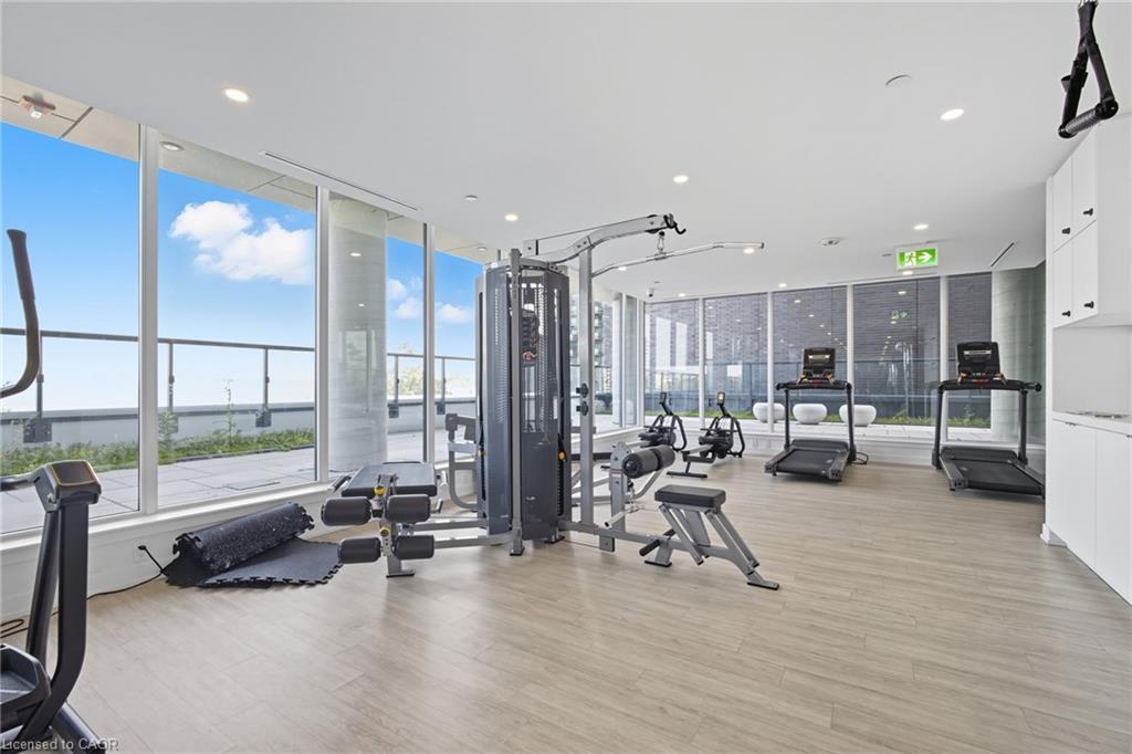 1805-370 Martha Street, Burlington, ON - Indoor Photo Showing Gym Room