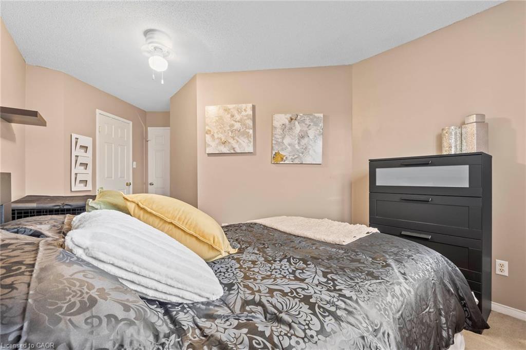 51-2531 Northampton Boulevard, Burlington, ON - Indoor Photo Showing Bedroom
