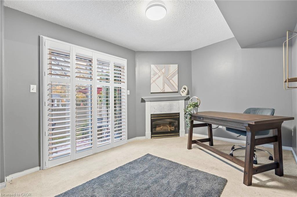 51-2531 Northampton Boulevard, Burlington, ON - Indoor With Fireplace