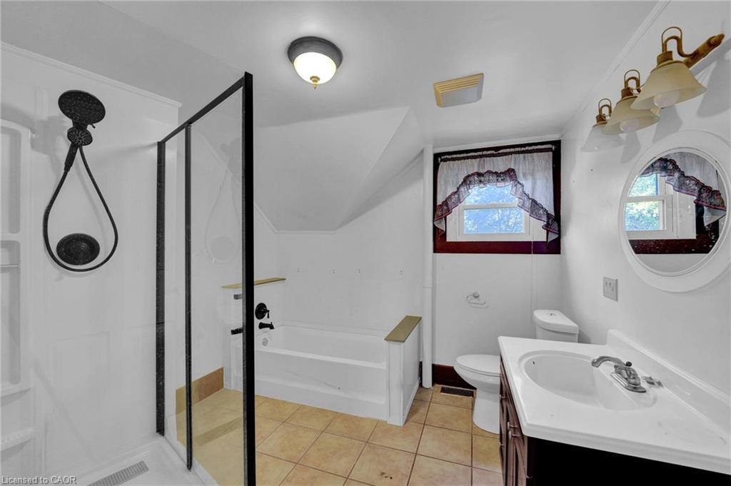 27 Wellington Street, Asphodel-Norwood Twp, ON - Indoor Photo Showing Bathroom