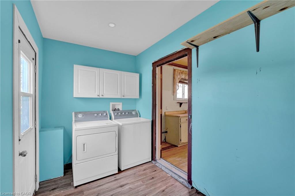 27 Wellington Street, Asphodel-Norwood Twp, ON - Indoor Photo Showing Laundry Room