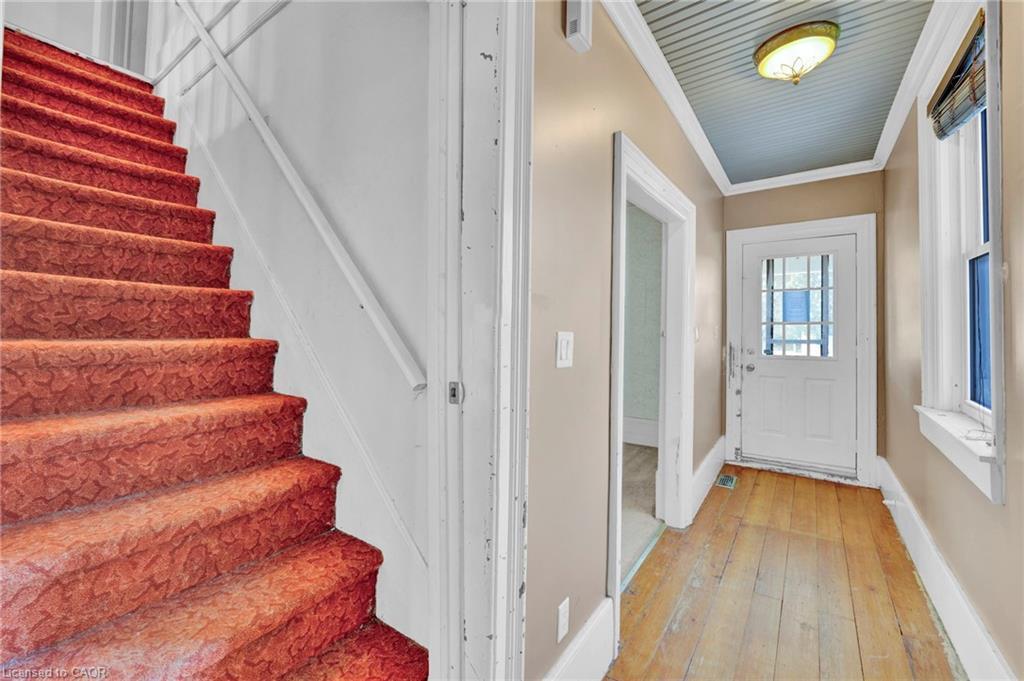 27 Wellington Street, Asphodel-Norwood Twp, ON - Indoor Photo Showing Other Room