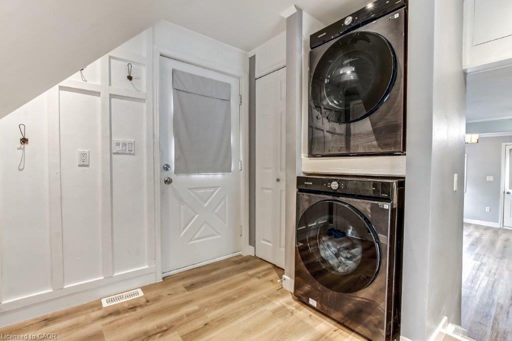 12 Pansy Avenue, Port Dover, ON - Indoor Photo Showing Laundry Room
