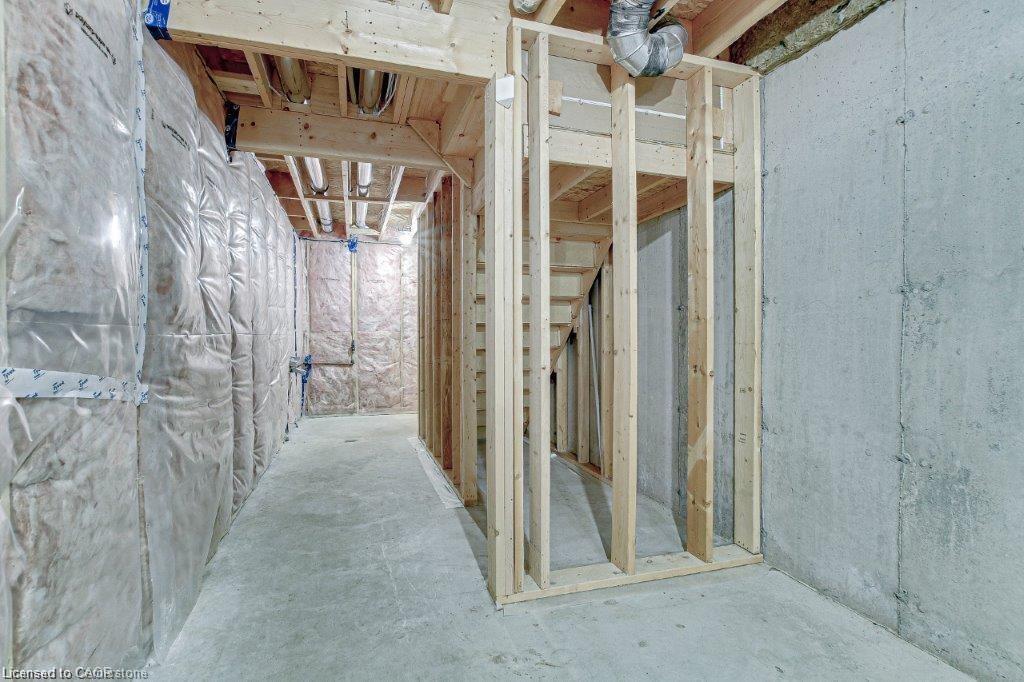 20-343 Huron Street, Woodstock, ON - Indoor Photo Showing Basement