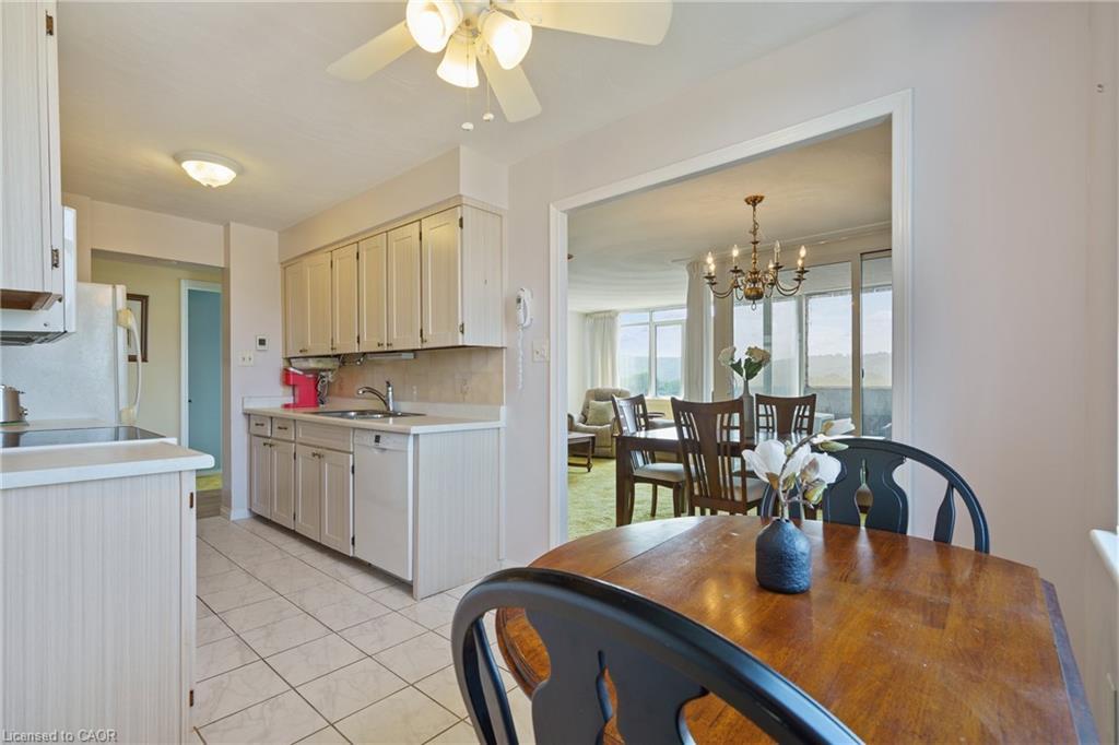 908-30 Harrisford Street, Hamilton, ON - Indoor