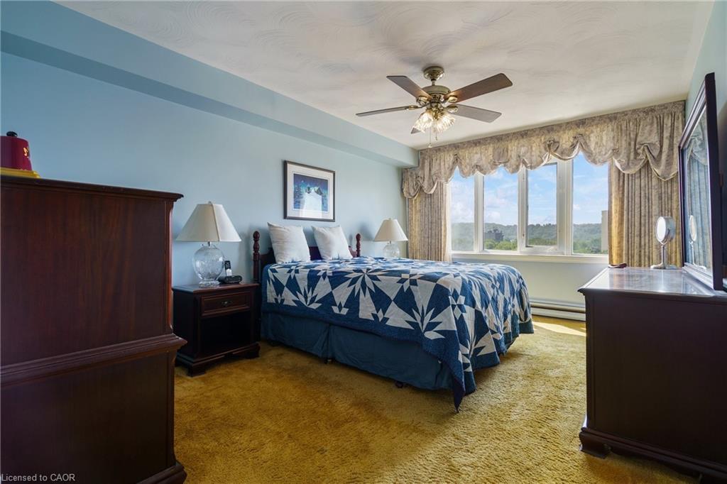 908-30 Harrisford Street, Hamilton, ON - Indoor Photo Showing Bedroom