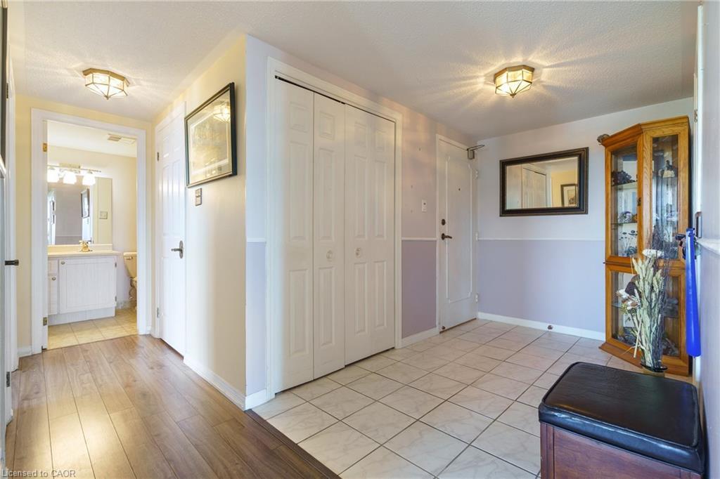 908-30 Harrisford Street, Hamilton, ON - Indoor Photo Showing Other Room