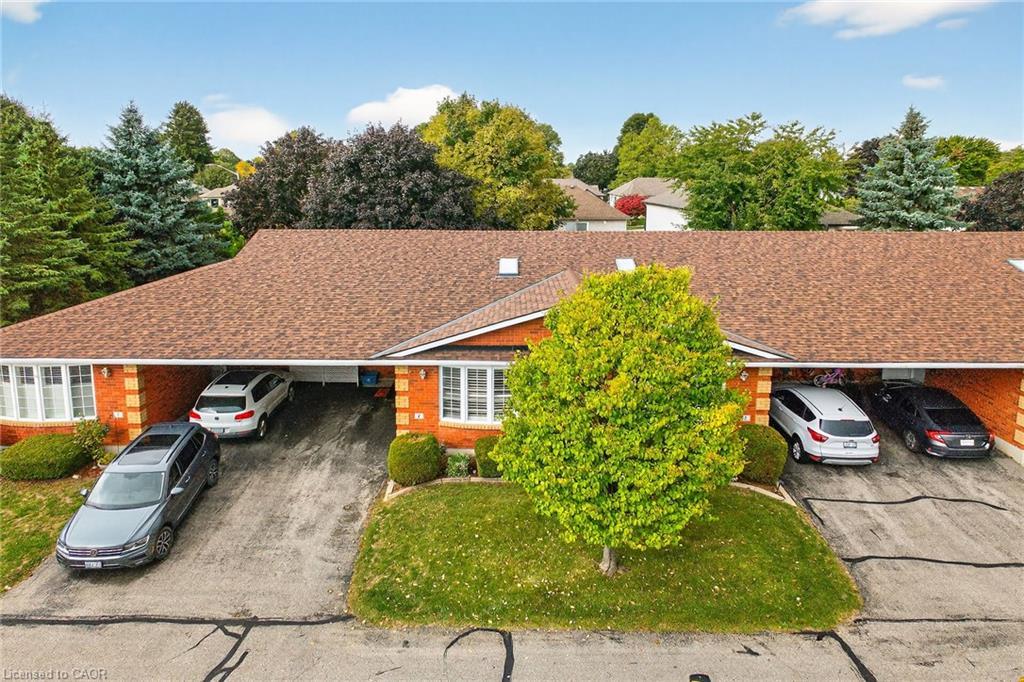 2-20 Courtland Drive, Brantford, ON - Outdoor