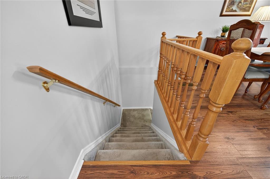 2-20 Courtland Drive, Brantford, ON - Indoor Photo Showing Other Room