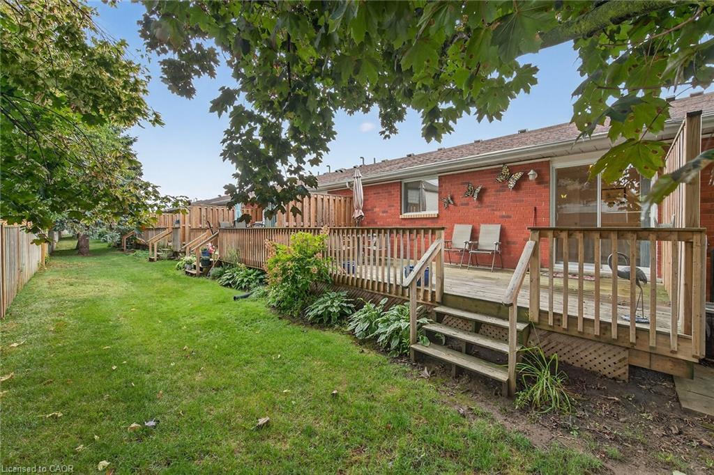 2-20 Courtland Drive, Brantford, ON - Outdoor With Deck Patio Veranda