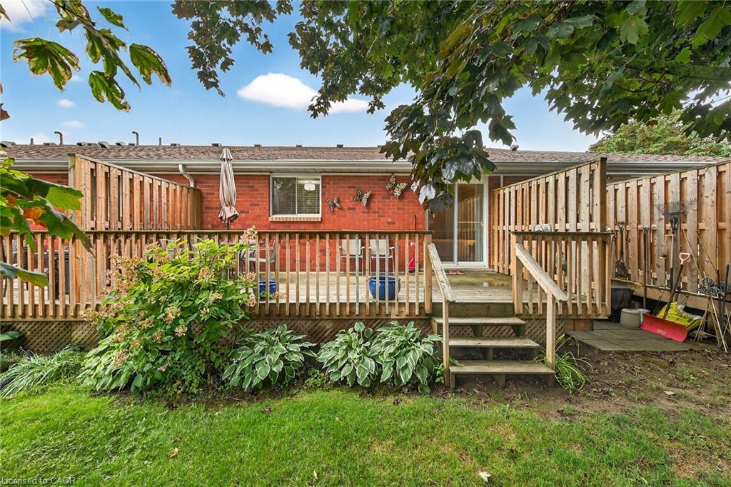 2-20 Courtland Drive, Brantford, ON - Outdoor With Deck Patio Veranda