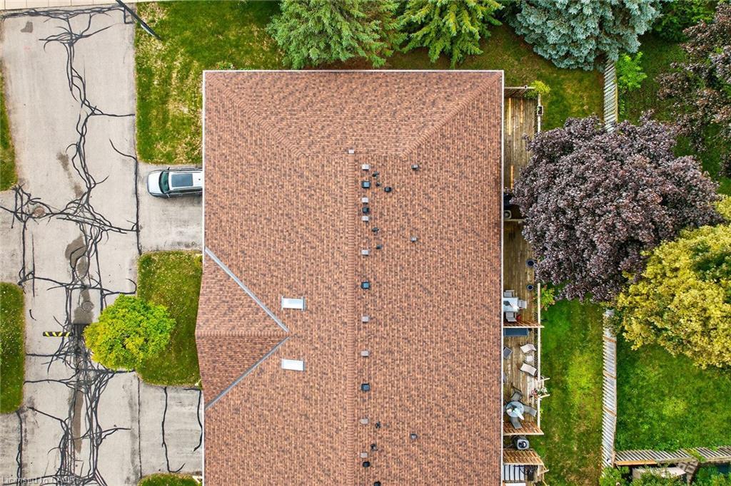 2-20 Courtland Drive, Brantford, ON - Outdoor