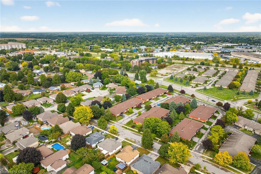 2-20 Courtland Drive, Brantford, ON - Outdoor With View