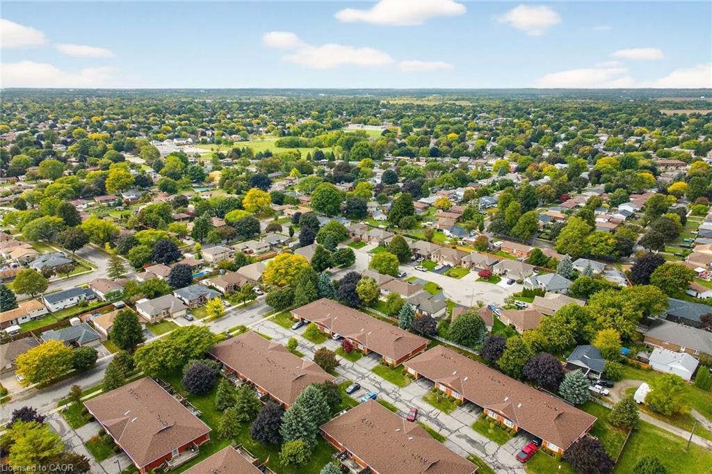 2-20 Courtland Drive, Brantford, ON - Outdoor With View