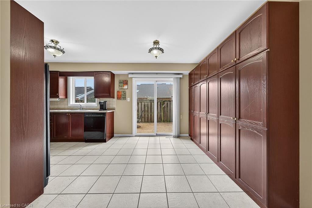 23-7 Southside Place, Hamilton, ON - Indoor