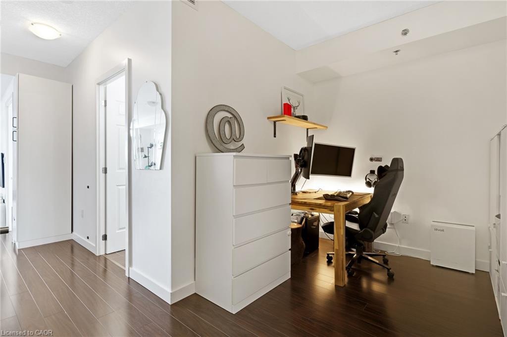 507-150 Water Street N, Cambridge, ON - Indoor Photo Showing Office
