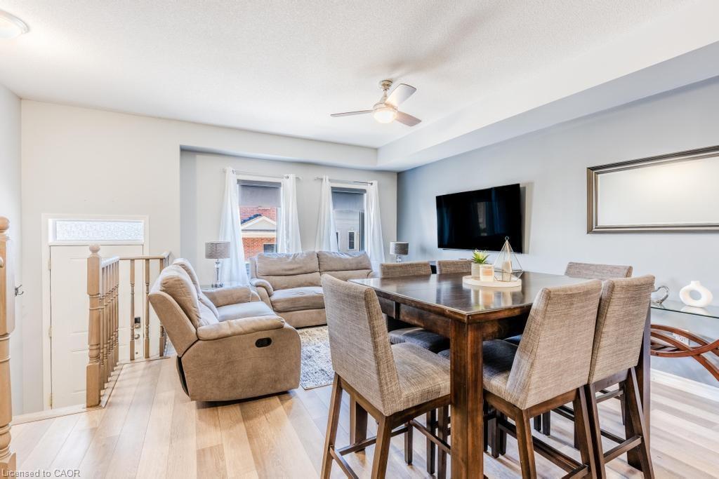 4 Dunsley Way, Whitby, ON - Indoor Photo Showing Other Room