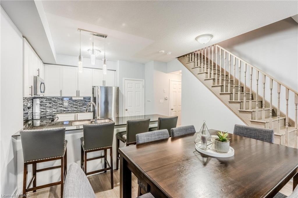 4 Dunsley Way, Whitby, ON - Indoor