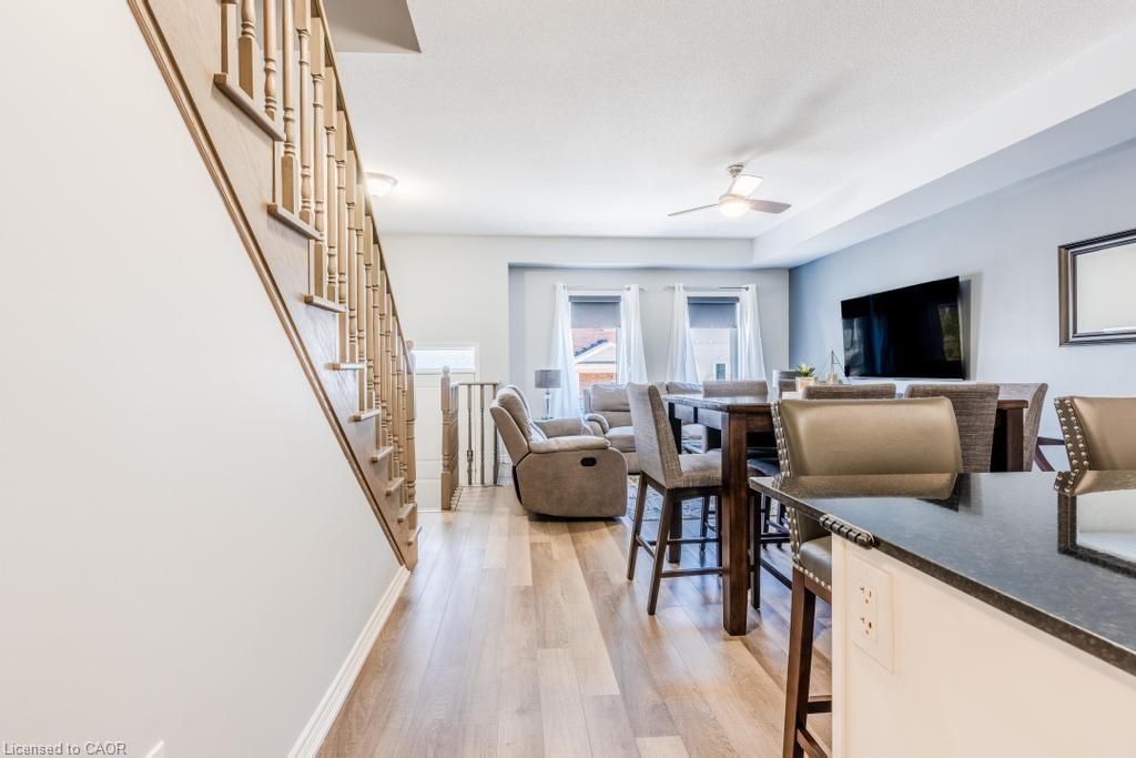 4 Dunsley Way, Whitby, ON - Indoor