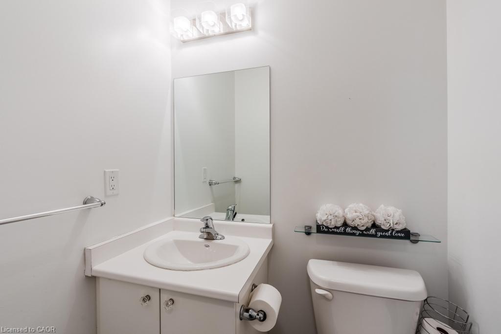 4 Dunsley Way, Whitby, ON - Indoor Photo Showing Bathroom