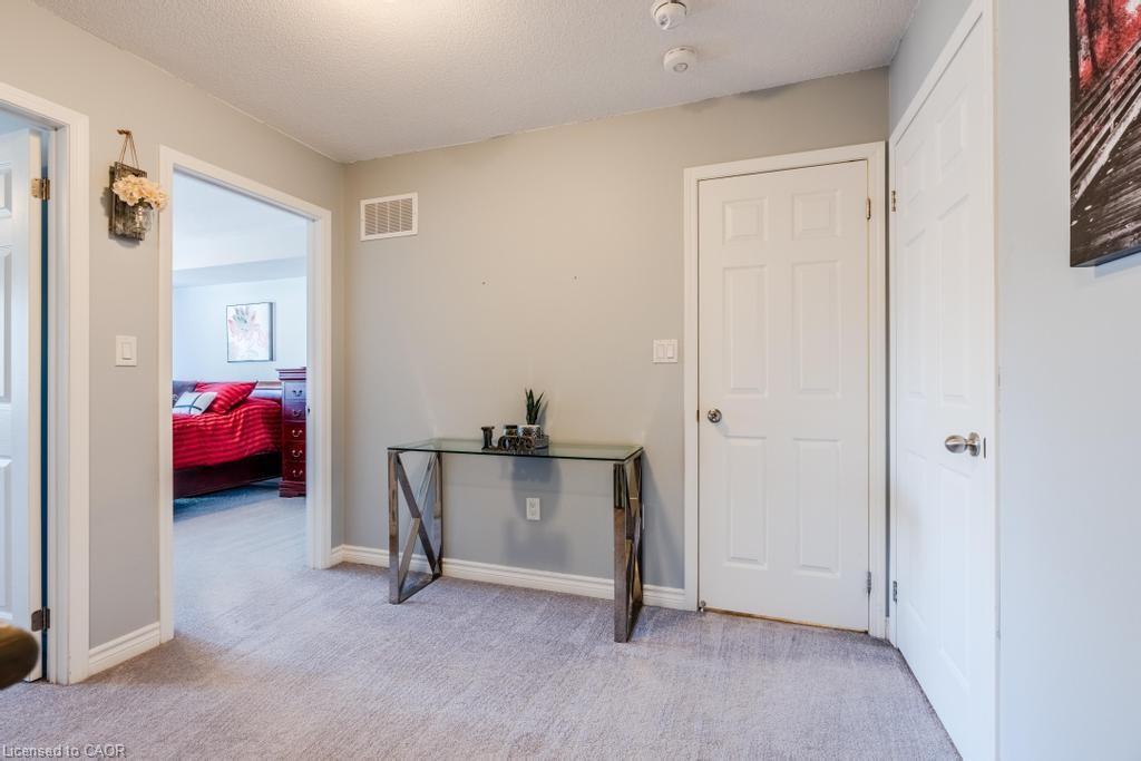 4 Dunsley Way, Whitby, ON - Indoor