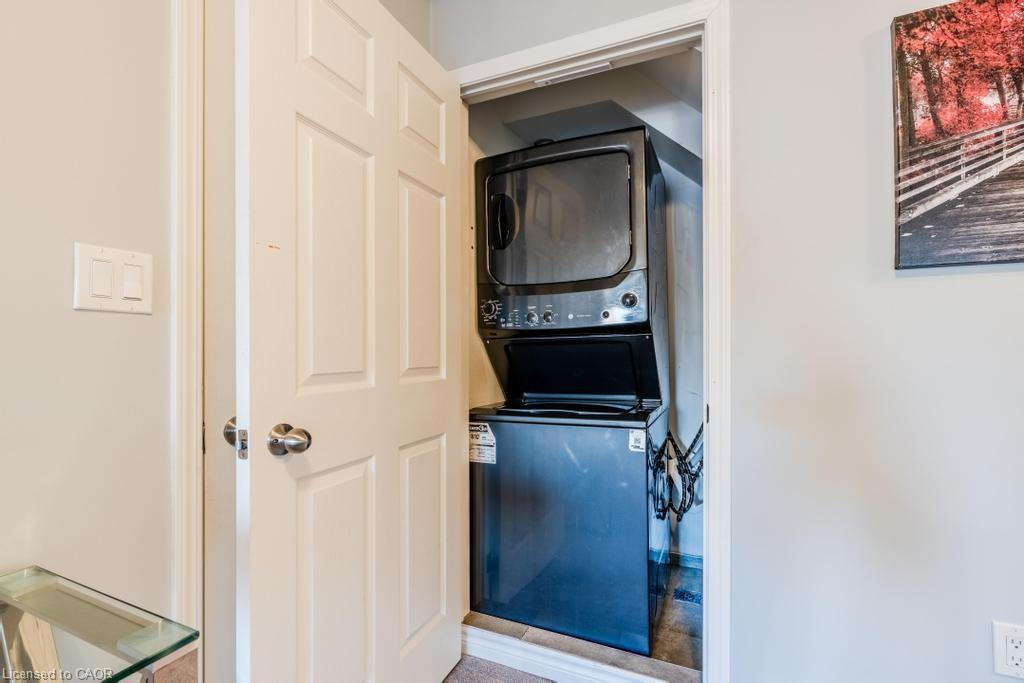 4 Dunsley Way, Whitby, ON - Indoor