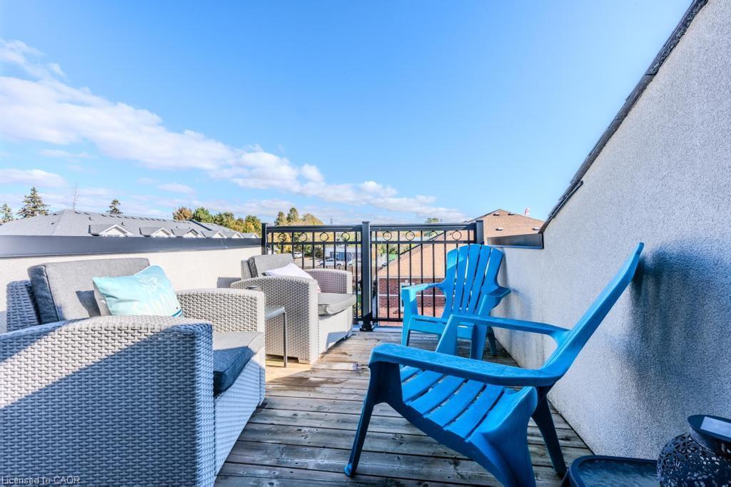 4 Dunsley Way, Whitby, ON - Outdoor With Deck Patio Veranda