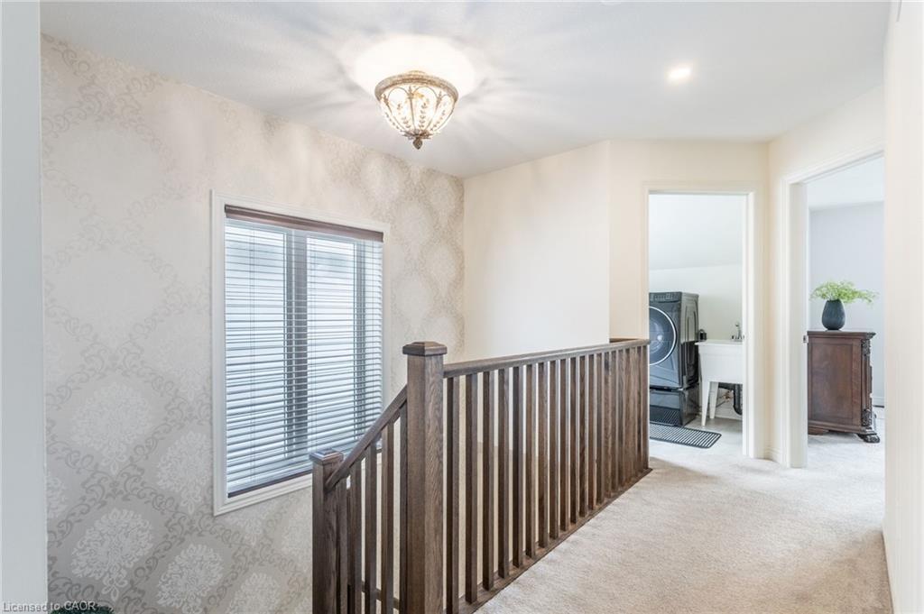 41 Foothills Lane, Stoney Creek, ON - Indoor Photo Showing Other Room