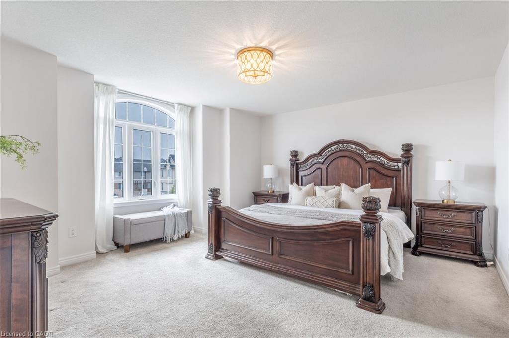 41 Foothills Lane, Stoney Creek, ON - Indoor Photo Showing Bedroom