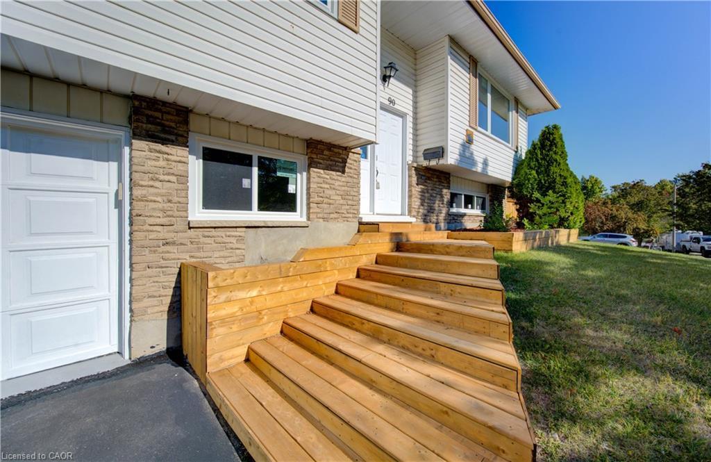 90 Culpepper Drive, Waterloo, ON - Outdoor
