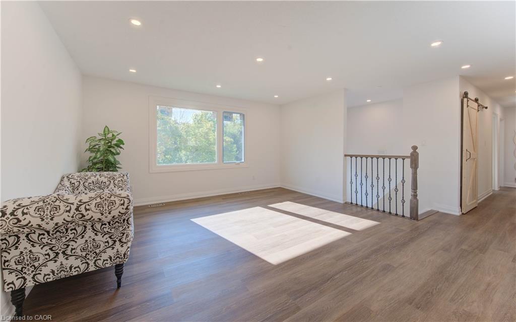 90 Culpepper Drive, Waterloo, ON - Indoor