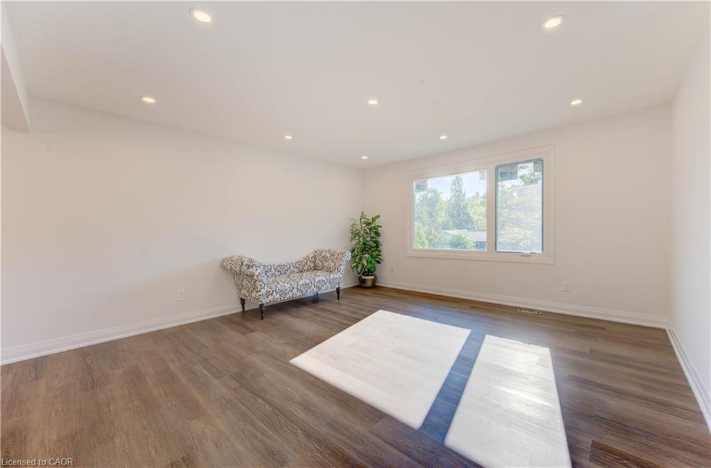 90 Culpepper Drive, Waterloo, ON - Indoor