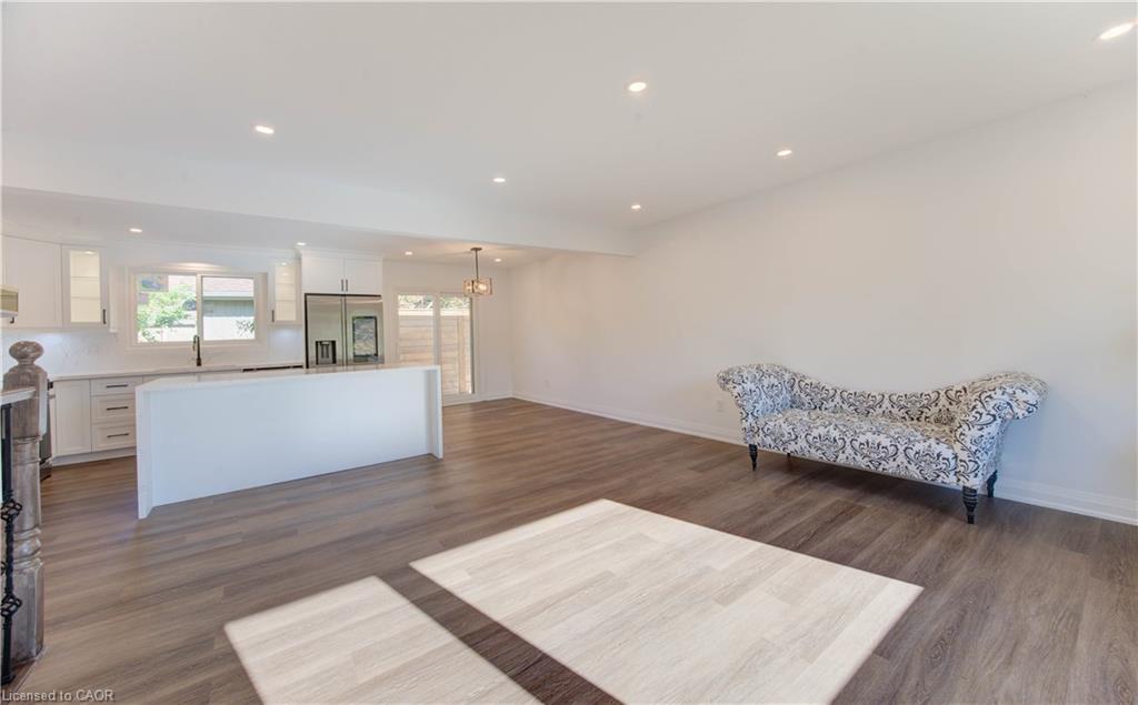 90 Culpepper Drive, Waterloo, ON - Indoor