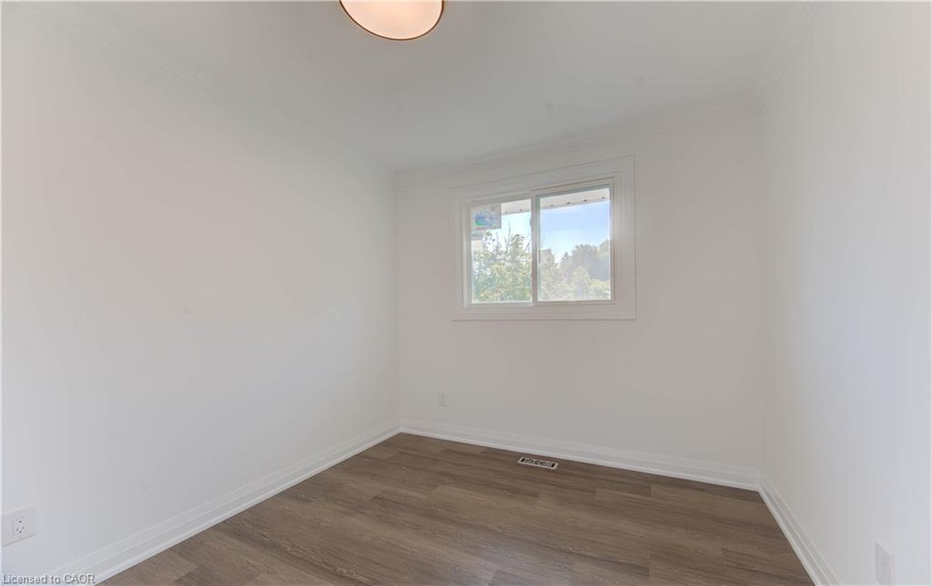 90 Culpepper Drive, Waterloo, ON - Indoor Photo Showing Other Room