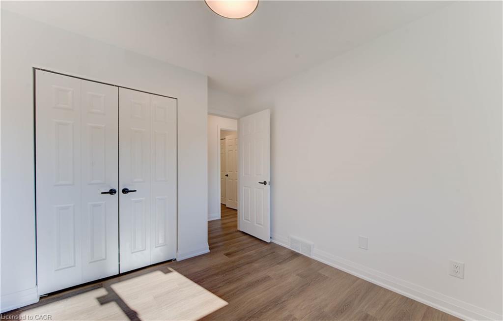 90 Culpepper Drive, Waterloo, ON - Indoor Photo Showing Other Room