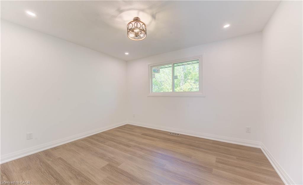 90 Culpepper Drive, Waterloo, ON - Indoor Photo Showing Other Room