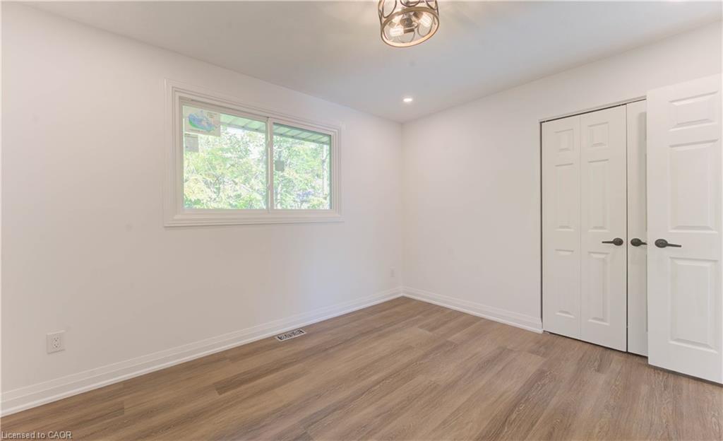 90 Culpepper Drive, Waterloo, ON - Indoor Photo Showing Other Room